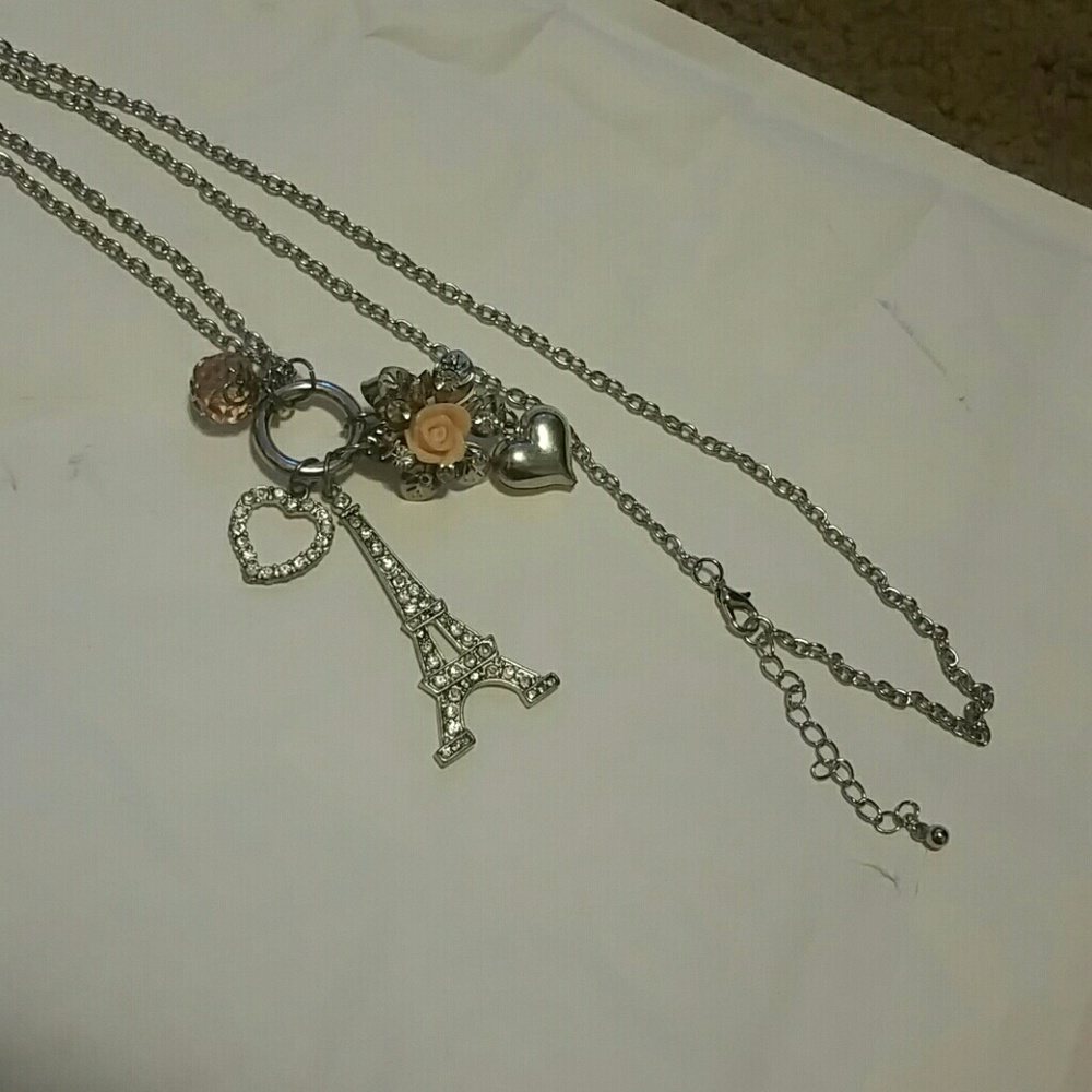 Claire's Paris Eiffel Tower Necklace